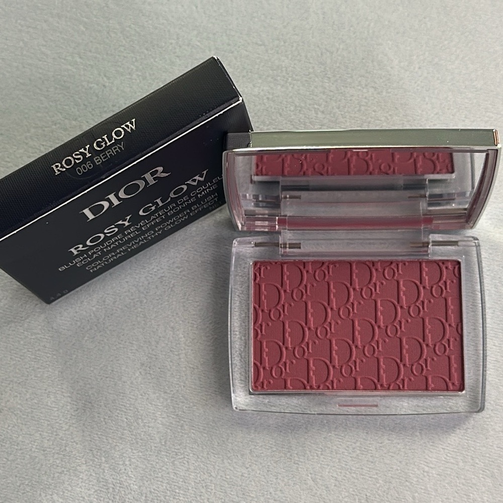 🎨 DIOR | ROSY GLOW POWDER BLUSH